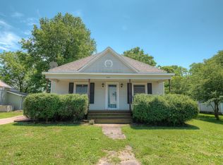 204 E Market St, Diamond, MO 64840
