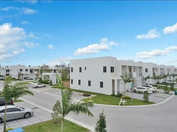 7231 NW 103rd Path, Doral, FL 33178