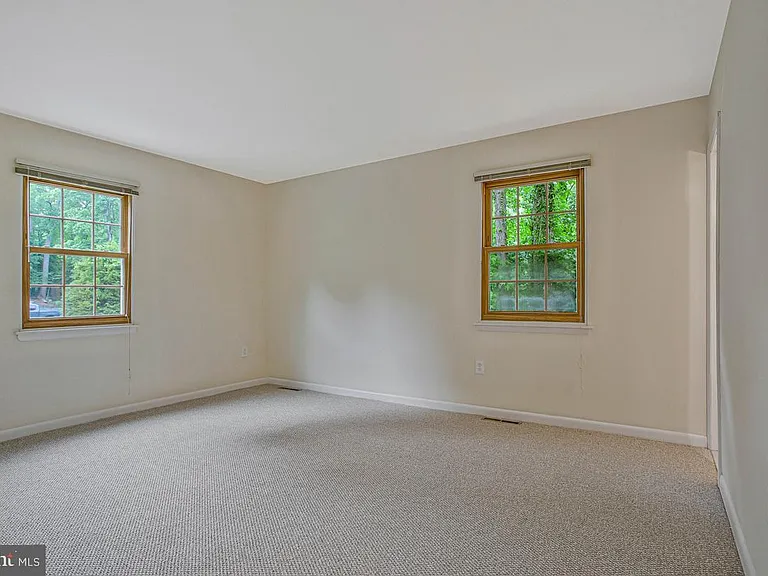 607 Ridge Dr — Photo 11
