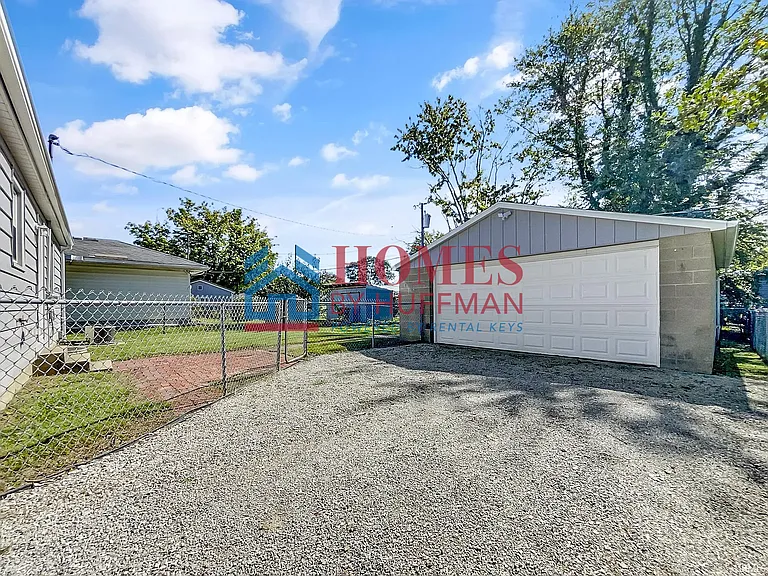 2913 Jackson Ave — Photo 4
