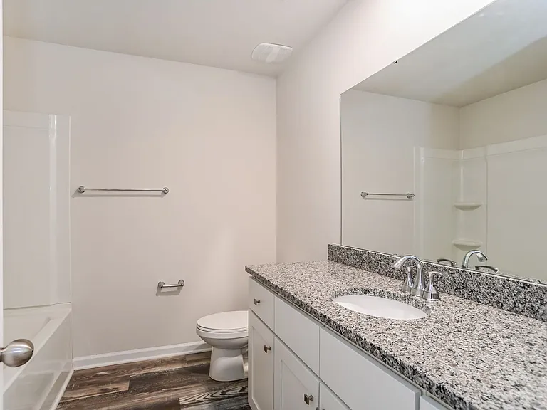 1211 Pine St #D — Photo 18