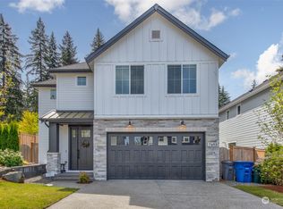 7695 NE 165th Pl, Kenmore, WA 98028