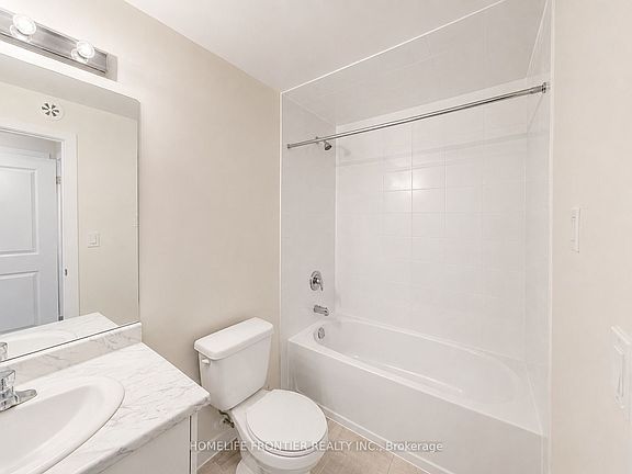 5th image of 15100 Yonge St #111