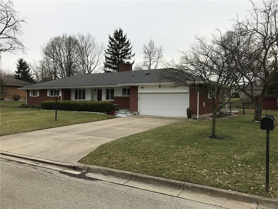 1st image of 832 Schrubb Dr