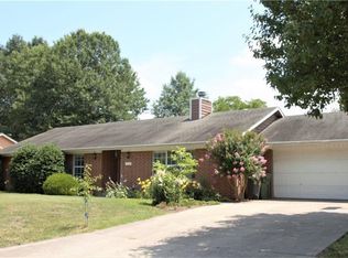 1110 W Nursery Rd, Rogers, AR 72758