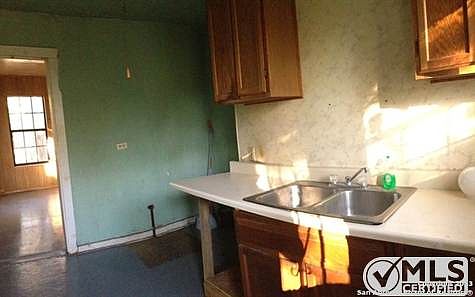 4th image of 242 Menefee Blvd