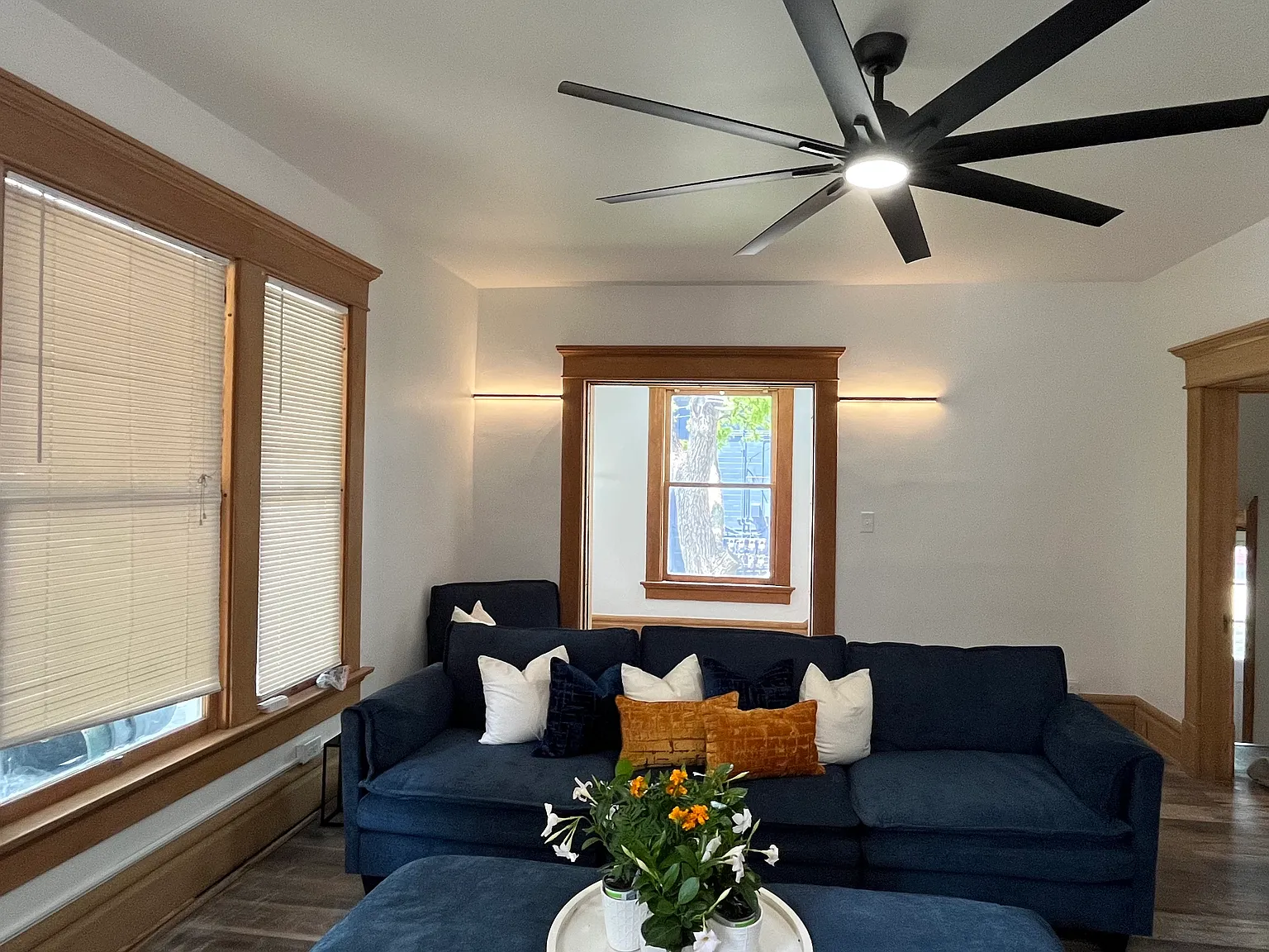 5 bed, 2.5 bath, 2063 sqft, $5,500 — Photo 4