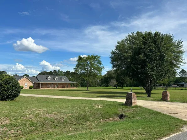 420 Gomillion Rd, Florala, AL 36442