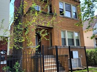 3017 N Gresham Ave, Chicago, IL 60618