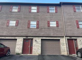 206 Stonegate Cir, Morgantown, WV 26505