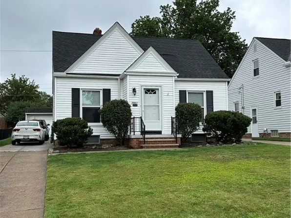 7507 Wefel Ave, Brooklyn, OH 44144