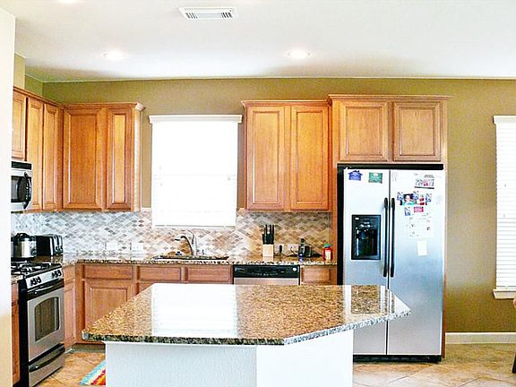 4th image of 9011 Painted Daisy Ln