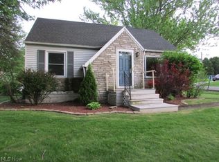 1300 Spangler Rd NE, Canton, OH 44714