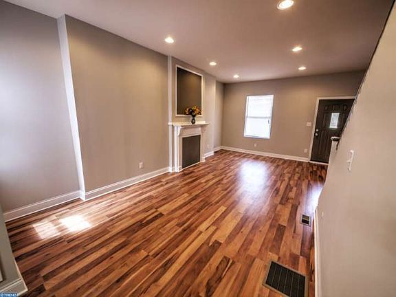 5th image of 5218 Larchwood Ave