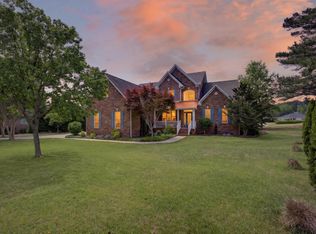 24 Laurelcrest Ln, Travelers Rest, SC 29690
