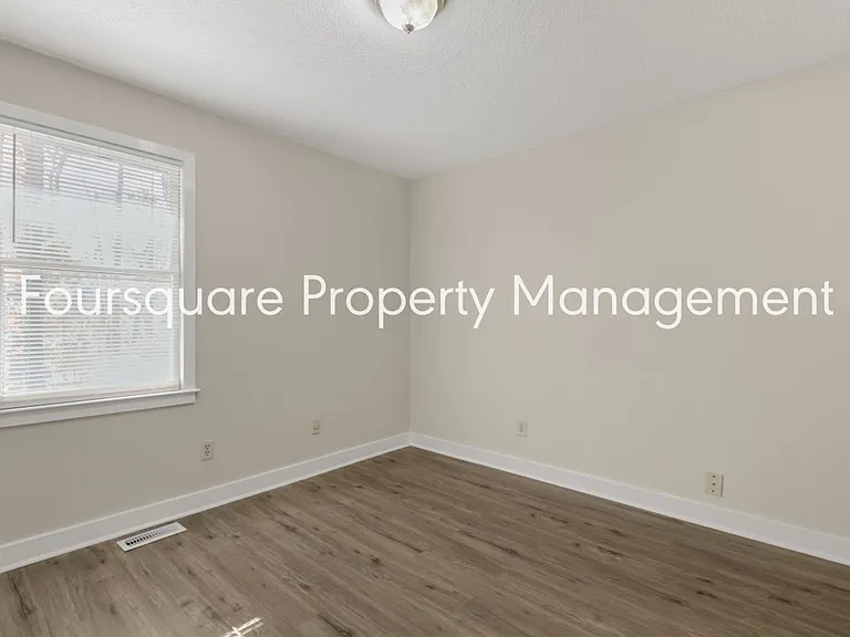 1105 Timber Dr — Photo 28