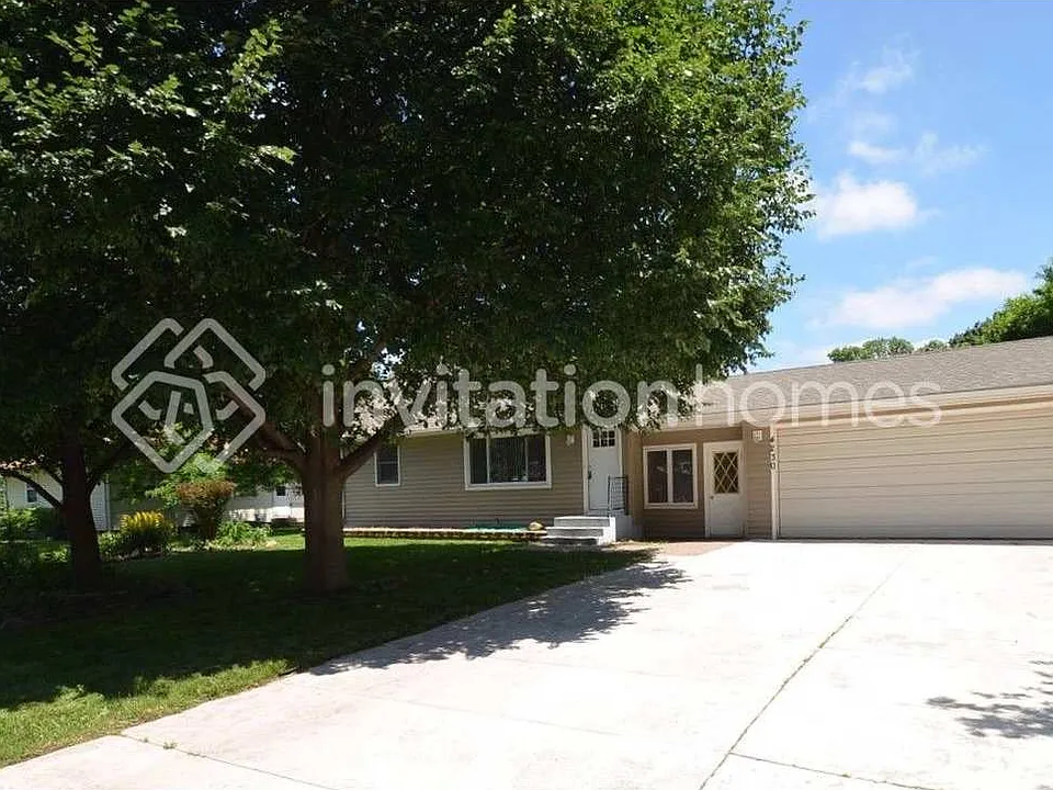 4230 Diamond Dr