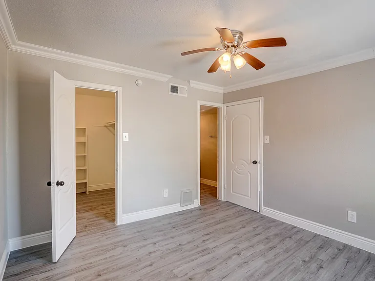 Camino Del Sol Apartments — Photo 20