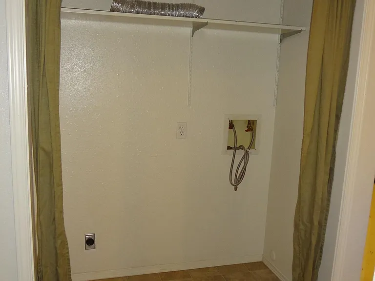 4351 W Rose Hill Ct — Photo 11