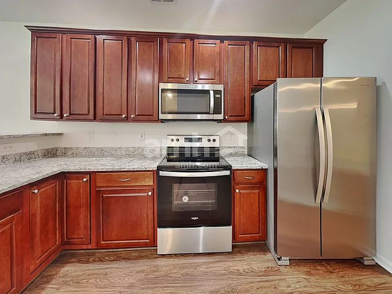 7305 Ethans Way — Photo 3