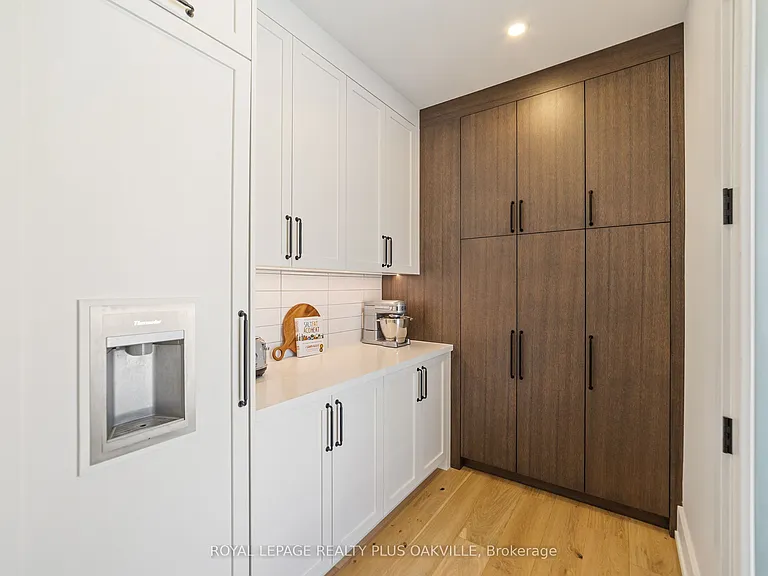 2057 Salvator Blvd — Photo 21