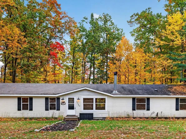 11584 Sherwood Dr, Frederic, MI 49733
