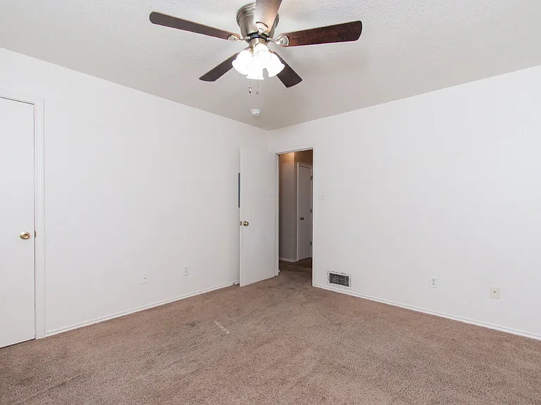 4408 Deek Dr #D — Photo 14