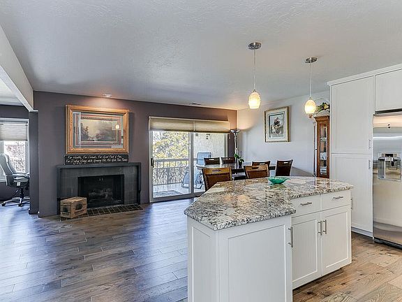 2nd image of 1066 N Camelot Dr