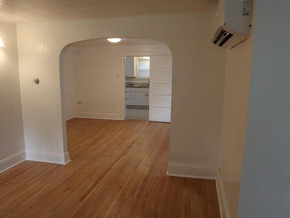 Looking into unit from front door.