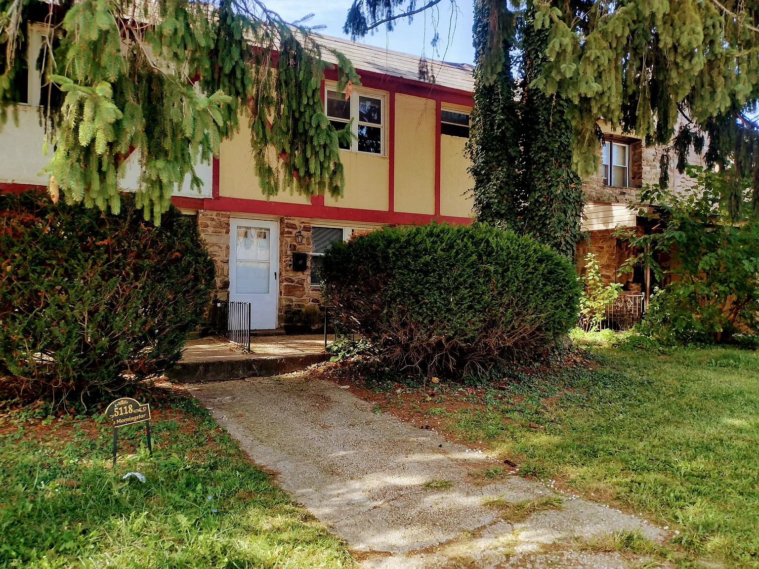 3 bed, 1400 sqft, $1,500 — Photo 2