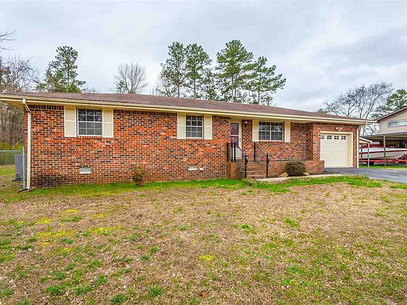 3rd image of 296 Mitchell Ln