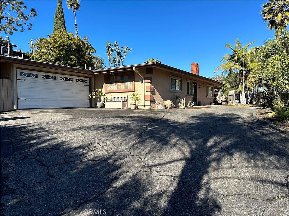 1416 Phillips St, Vista, CA 92083 | MLS #SW24003676 | Zillow