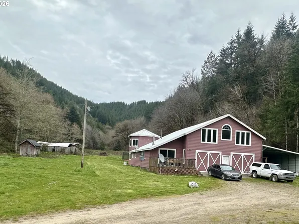 1910 Otter Slough Rd, Reedsport, OR 97467