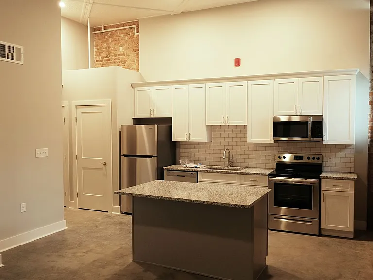 Union Lofts Apartments — Photo 7