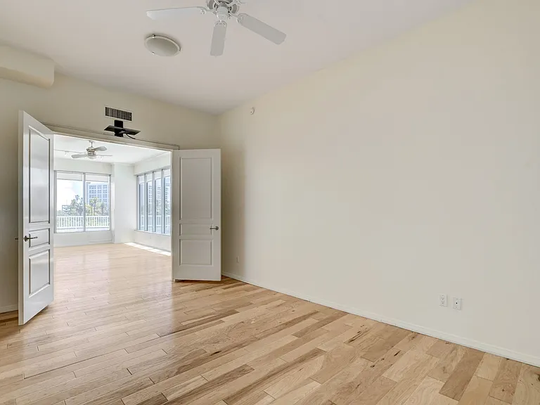 360 E Desert Inn Rd #402 — Photo 25