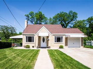 1122 Michael Dr, Pittsburgh, PA 15227
