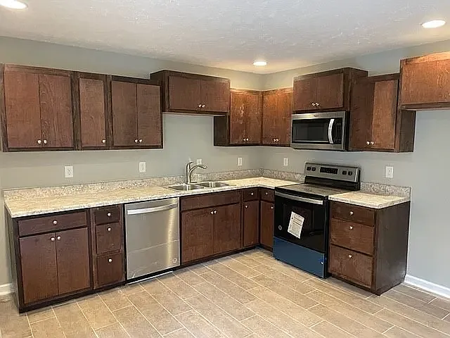 1316 Old Cowan Rd #1318 — Photo 12