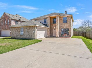 5344 Cameron Dr, Grand Prairie, TX 75052