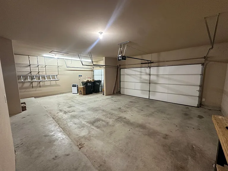108 Lake Texana Ct — Photo 27