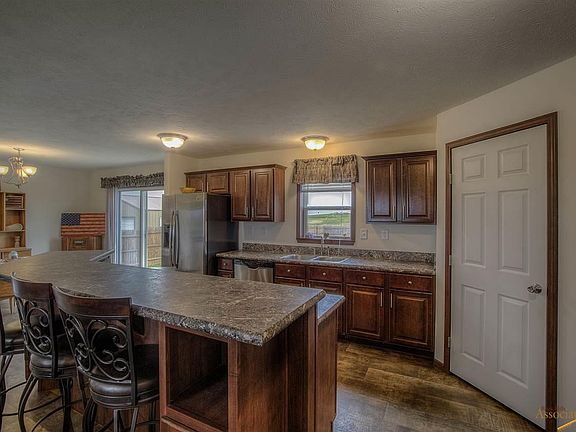 5th image of 22178 Saddle Rd