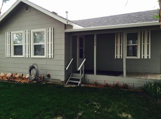 370 S 6th Ave, Mills, WY 82604