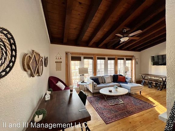 3rd image of 1111 W 42nd St Unit 21