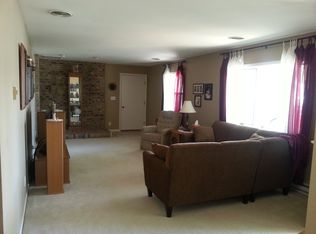 609 W Avalon Ct, Greentown, IN
