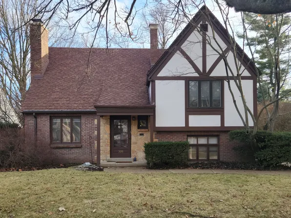 305 W Vermont Ave, Urbana, IL 61801