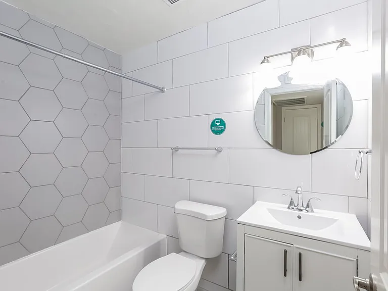 8402 S 15th Way — Photo 15