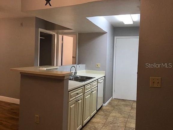 4th image of 3004 Parkway Blvd APT 207