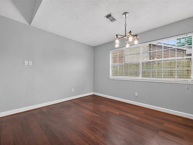 2450 Long Reach Dr — Photo 4