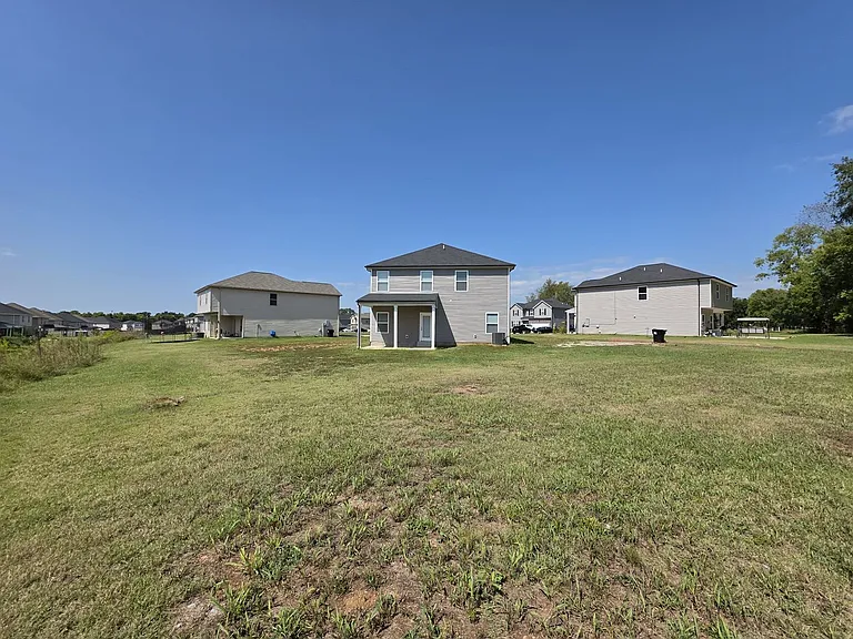 2260 Viking Ct — Photo 9