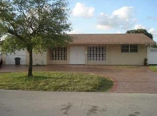 7171 SW 11th St, Pembroke Pines, FL 33023