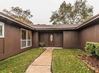 17615 Heritage Creek Dr, Webster, TX 77598